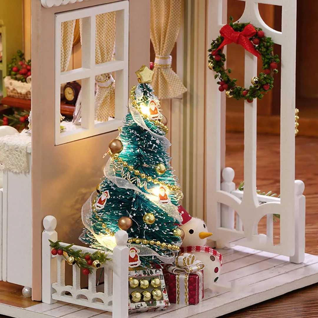 Christmas Times Mini Doll House Kit